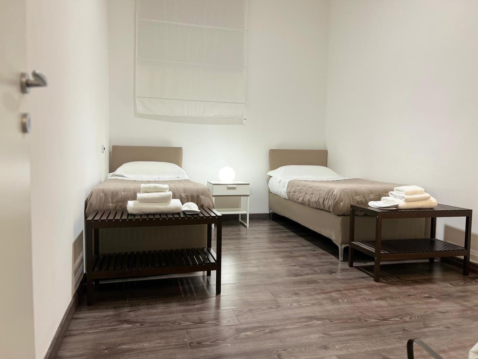 Central Apartment Matera Bagian luar foto